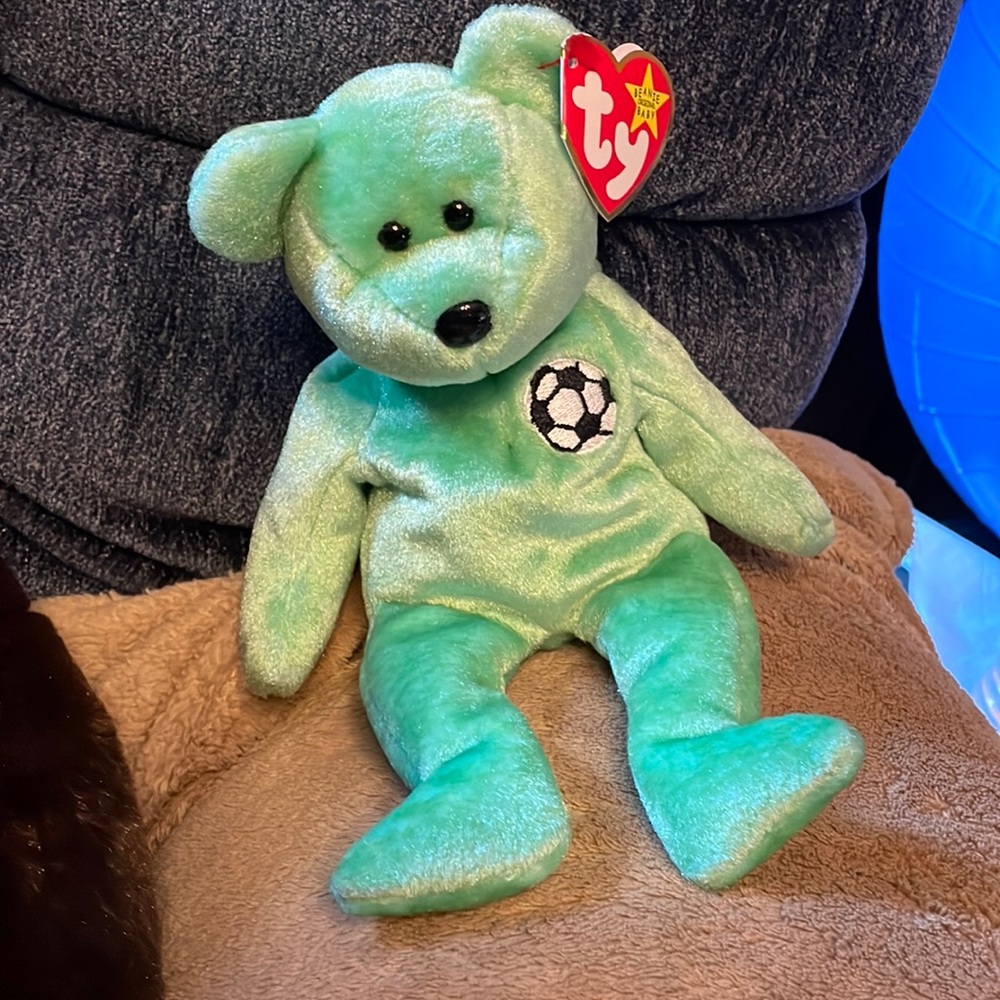 “Kicks” Ty Beanie Baby